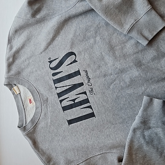 Levi's Other - Levi's Heathered Gray Relaxed Fit Sweatshirt M